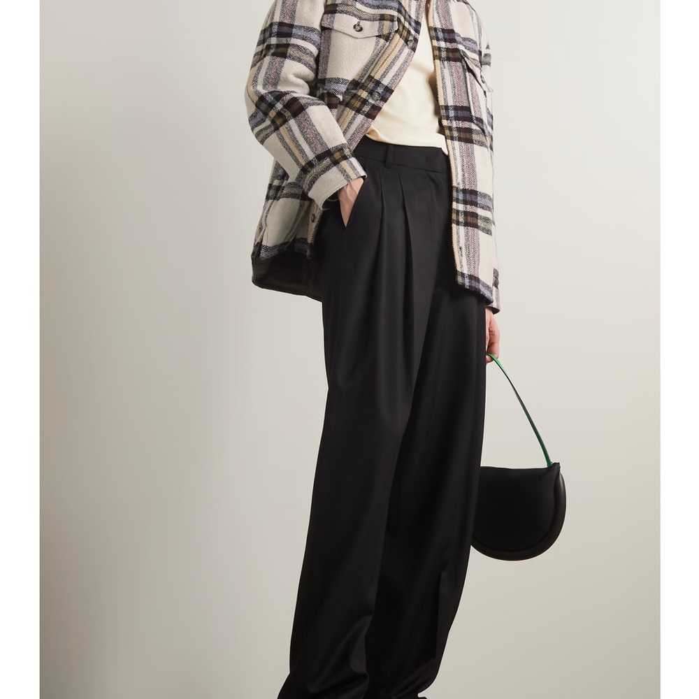 Stylish Plaid Shirt Jacket in Cream and Black - Picture 2 of 4